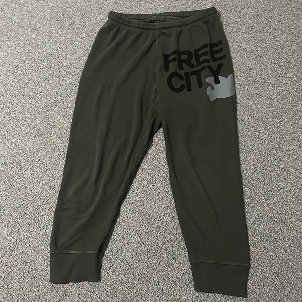 Army green free city sweatpants size s/p